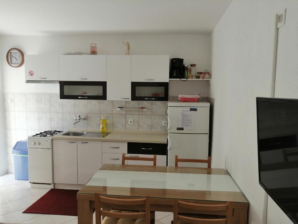 Apartment with sea view terrace photo 4