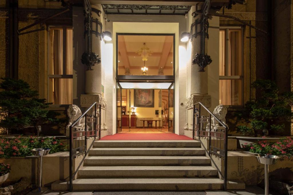 Palace Grand Hotel Varese photo 1