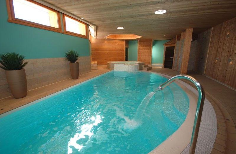 Les Chalets du Chaberton, Pied de pistes et Spa photo 1