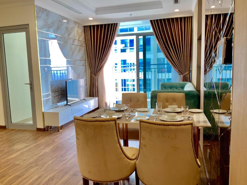 LuxHomes Saigon - Vinhomes Central Park