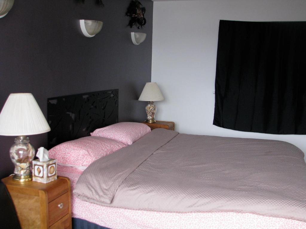 Fireflies Bed & Breakfast photo 2