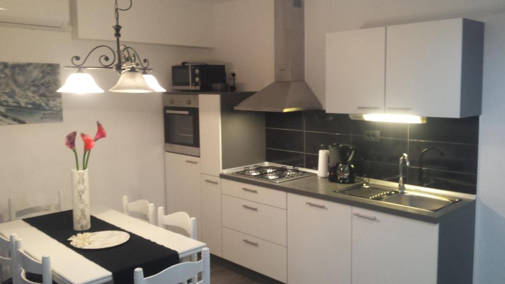 Apartments Martinović photo 2