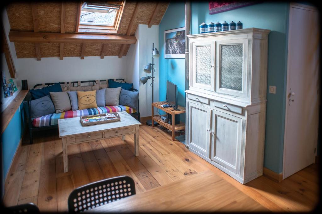 Grand studio duplex proche de la mer photo 1