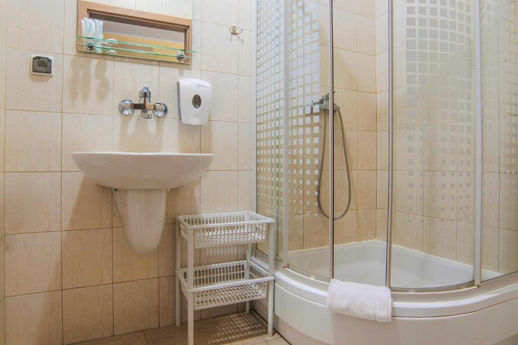 Gdański Dom Turystyczny Hostel Room Type - Triple Room