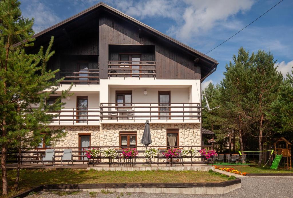 Apartmani Zeder Plitvička jezera photo 1