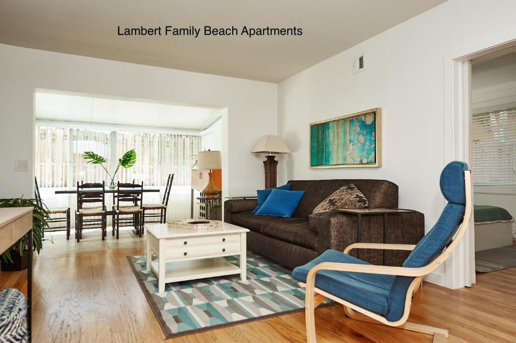 3 bedrooms apartment step from the beach image