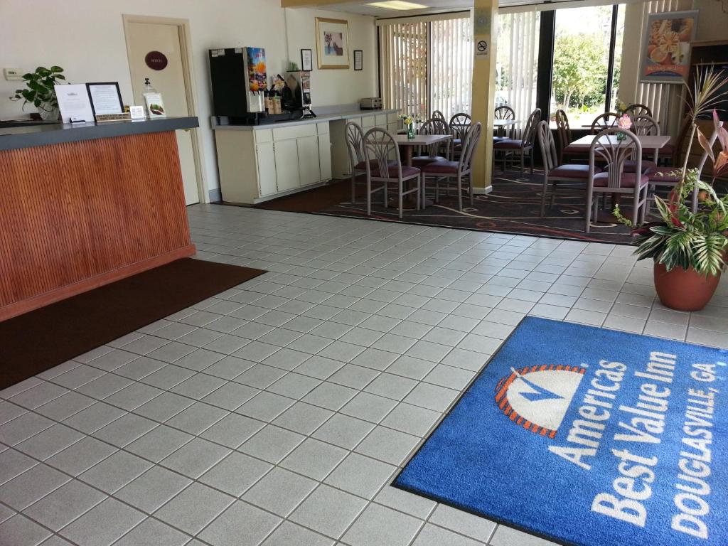 Americas Best Value Inn Douglasville photo 3