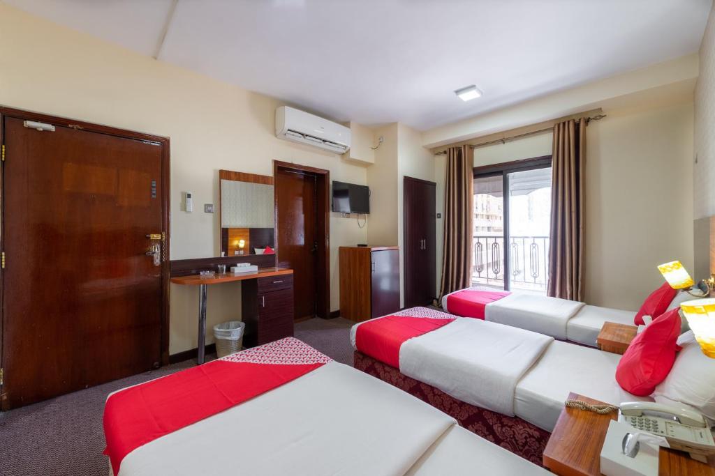 Трехместный (Стандартный трехместный номер), Central Paris Hotel