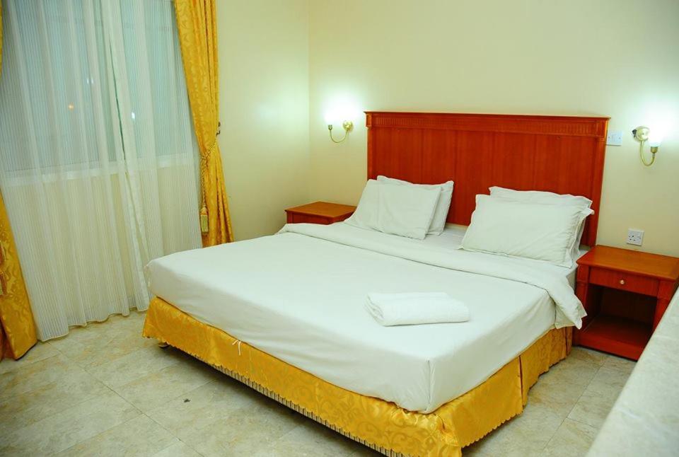 Al Faisal Hotel Suites photo 2