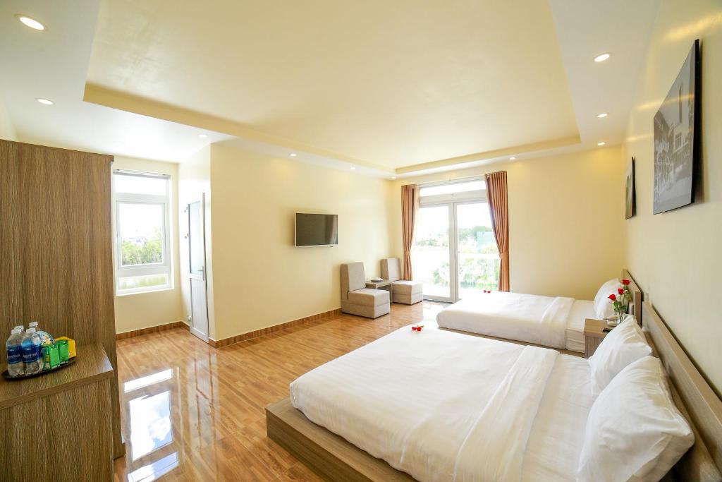 Nhật Nguyên Hotel
