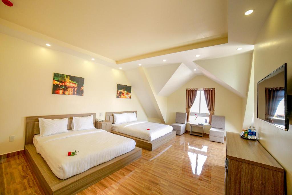 Nhật Nguyên Hotel
