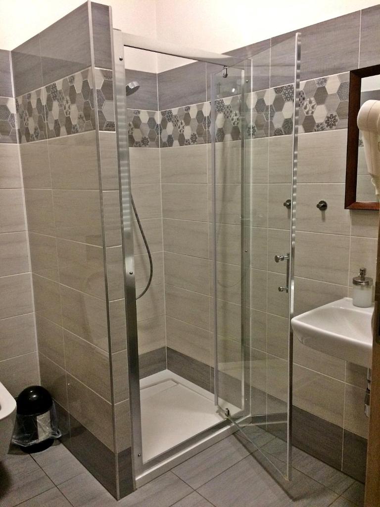 3Rooms Room Type - Small Double Room