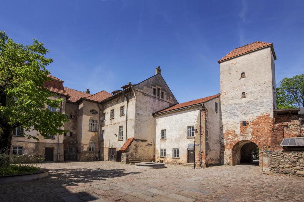 Dundagas Pils photo 2