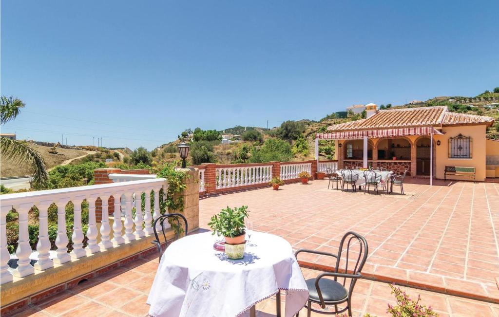 Beautiful Home In Torrox With 3 Bedrooms, Wifi And Outdoor Swimming Pool photo 1