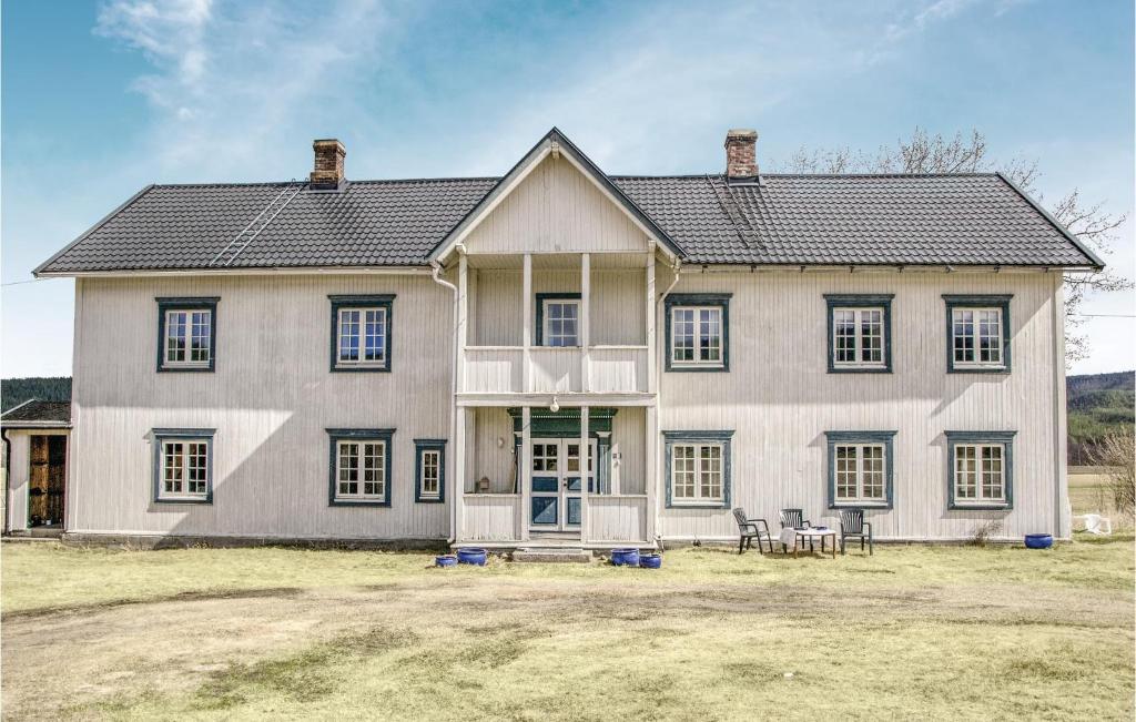 Beautiful Home In Tynset With 4 Bedrooms