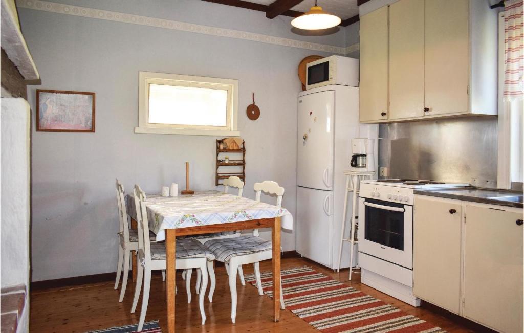 Nice Home In Ryd With Kitchen photo 3