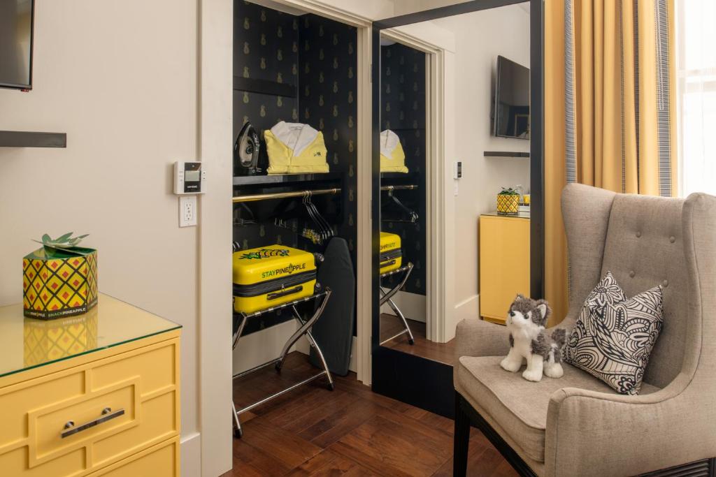 Двухместный (Номер с кроватью размера «queen-size» - Подходит для гостей с ограниченными физическими возможностями), Staypineapple, An Elegant Hotel, Union Square