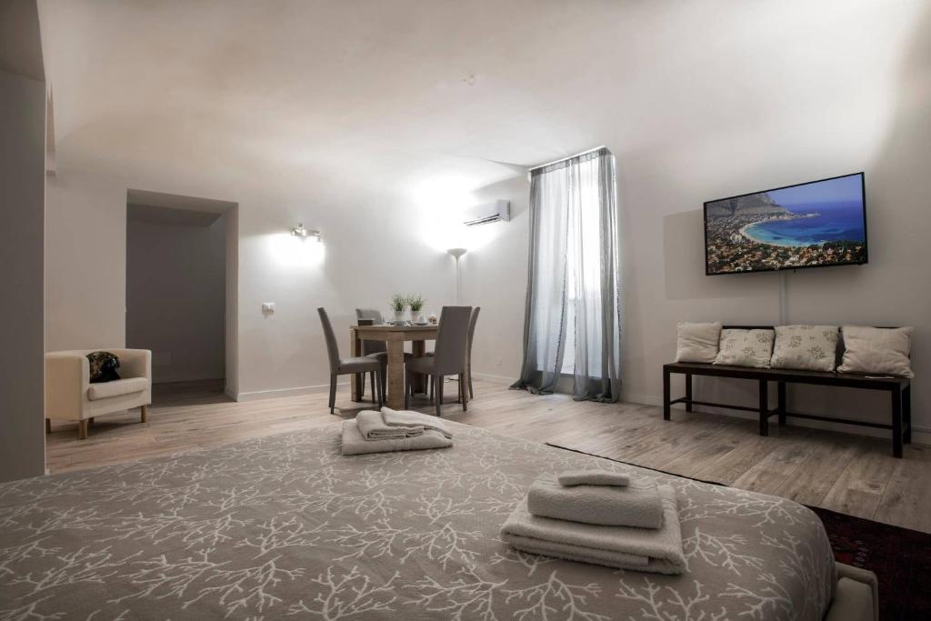 Real Umberto I° Suite - Kalsa photo 1
