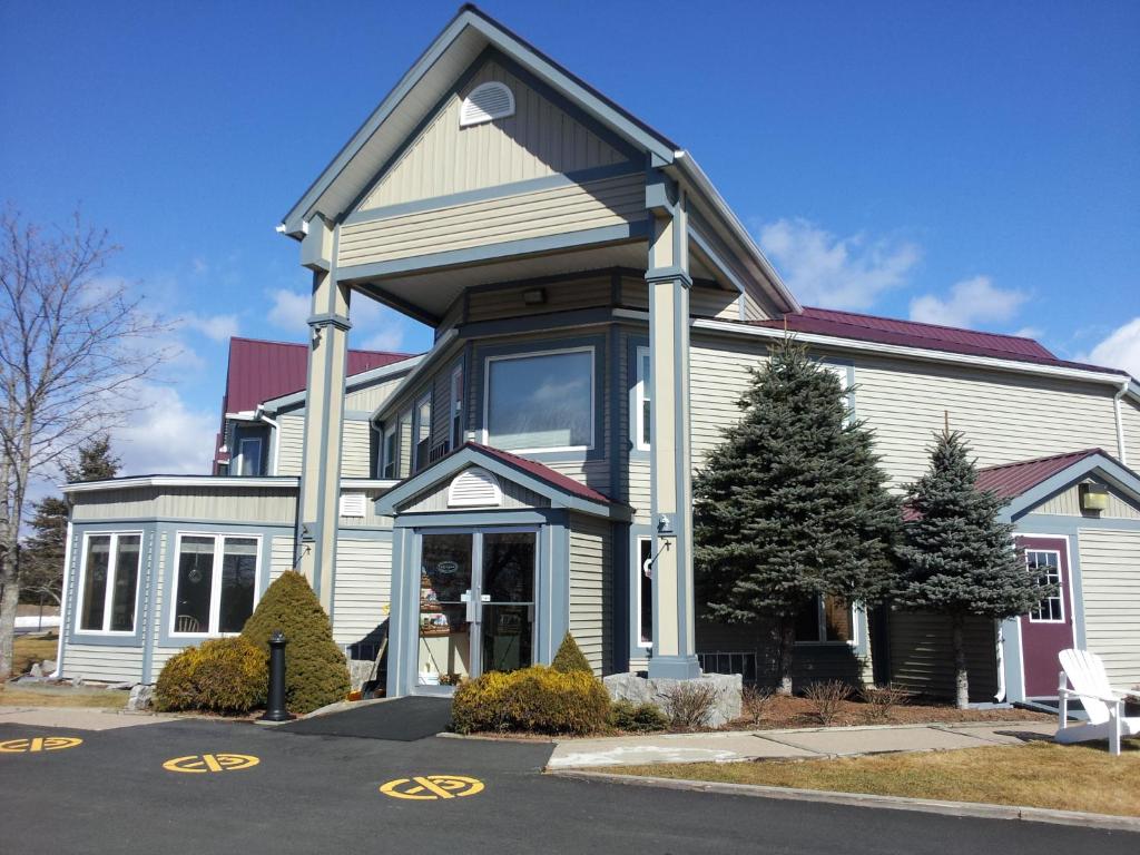 Granite Town Hotel photo 2