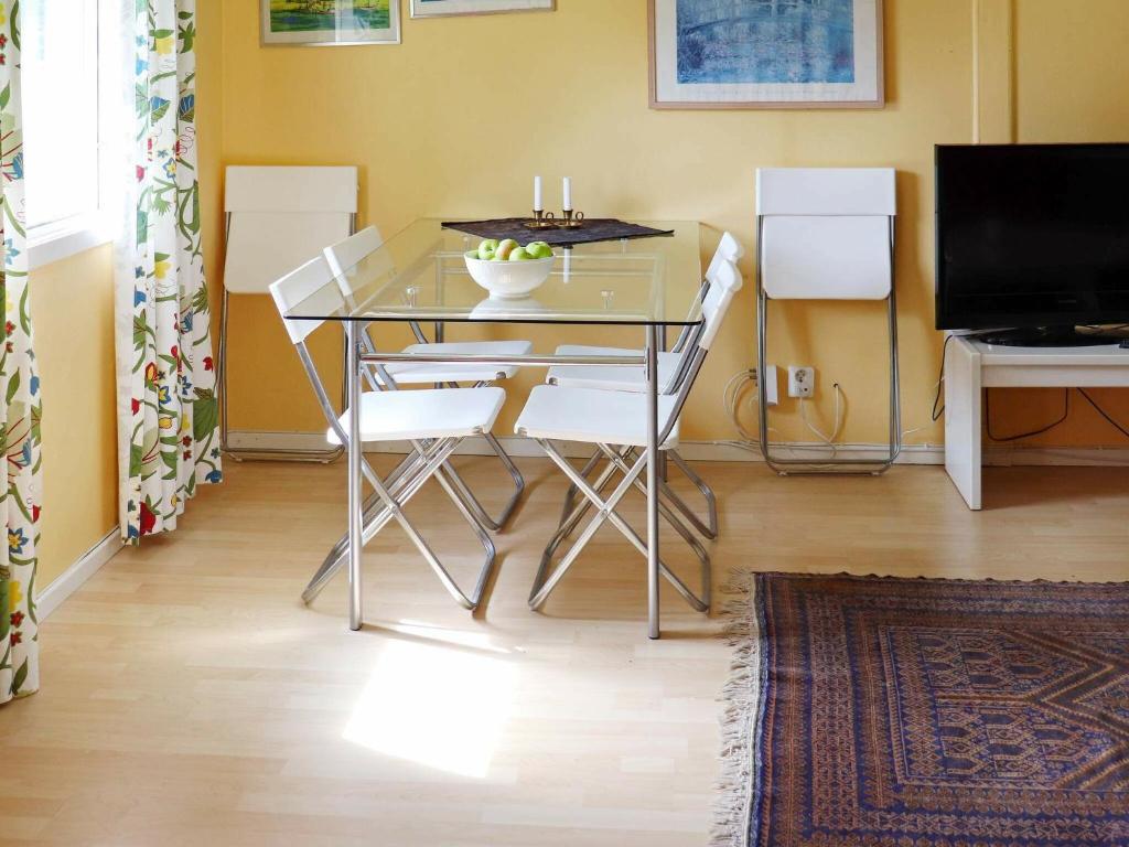 4 person holiday home in RKELJUNGA photo 4