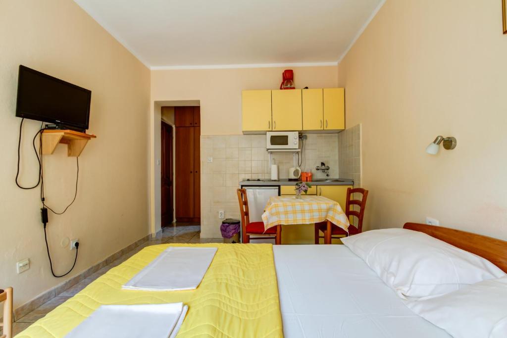 Студио (Номер-студио), St. Lawrence Apartments With Sea View