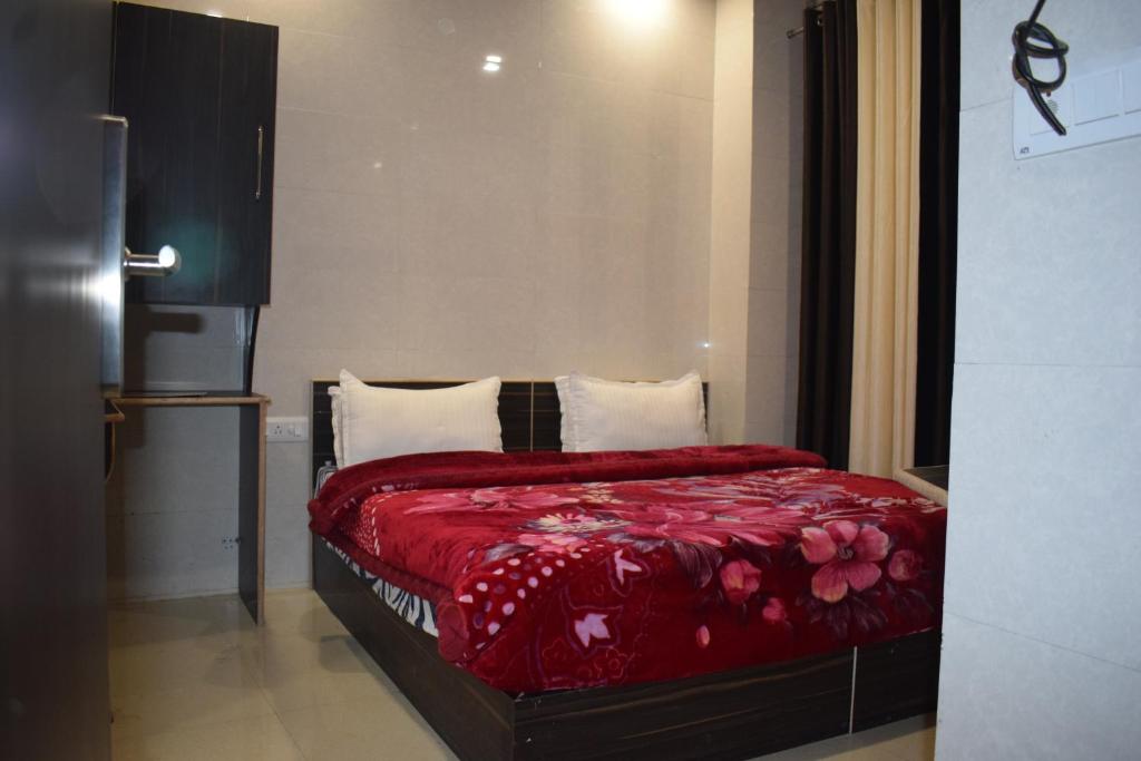 Двухместный (Стандартный двухместный номер с 1 кроватью), Hotel Star Light