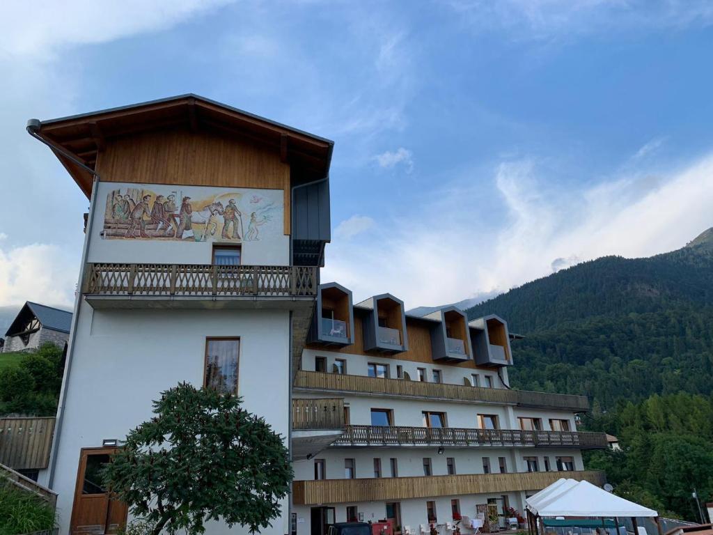 Albergo Croce d'Aune photo 1
