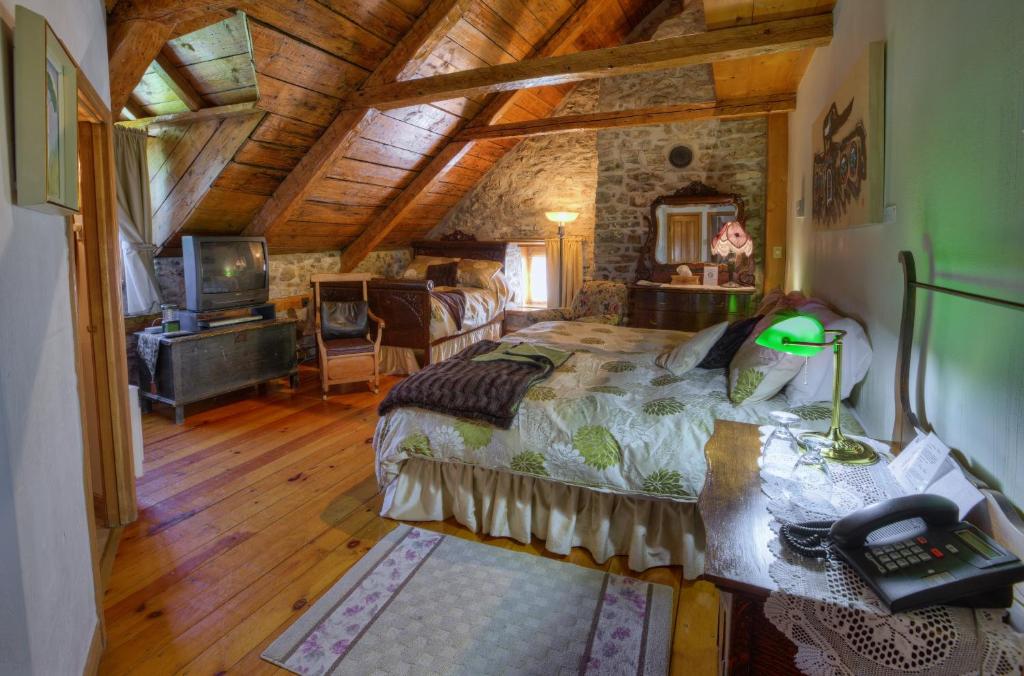 Auberge Baker photo 1