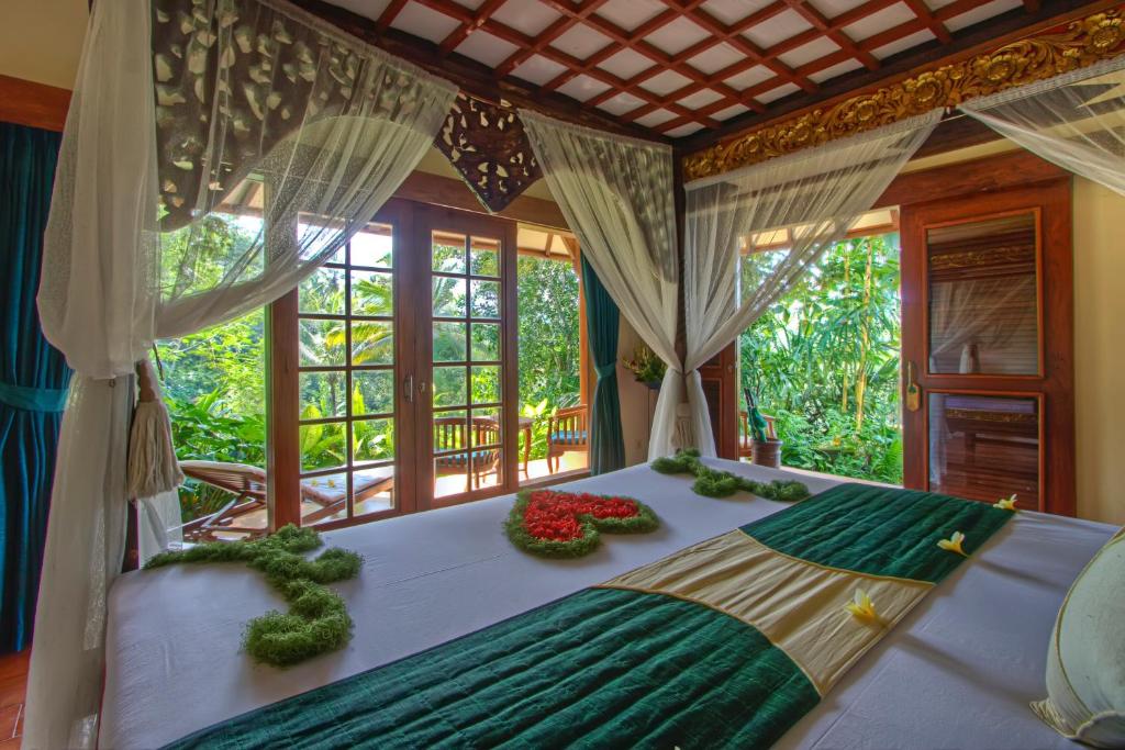 Двухместный (Улучшенный двухместный номер с 1 кроватью), Alam Sari Hotel Keliki