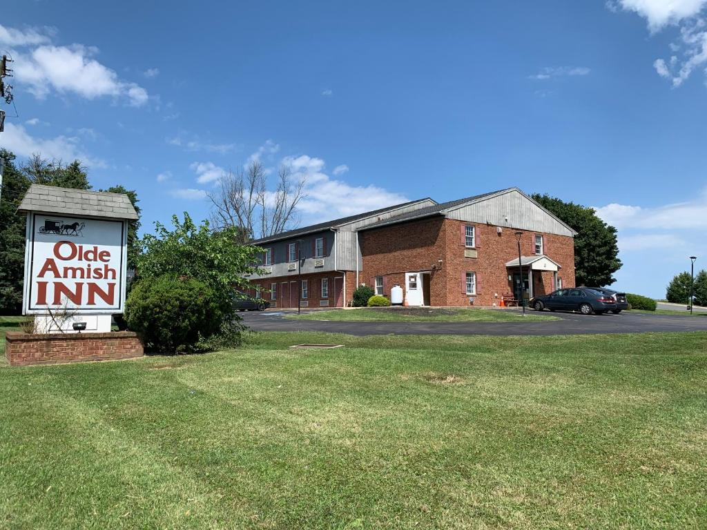 Olde Amish Inn image