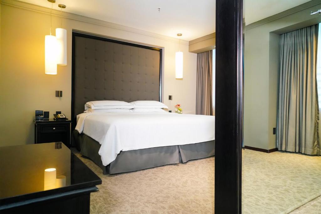 Сьюит (Люкс с кроватью размера «king-size»), Barceló Mexico Reforma