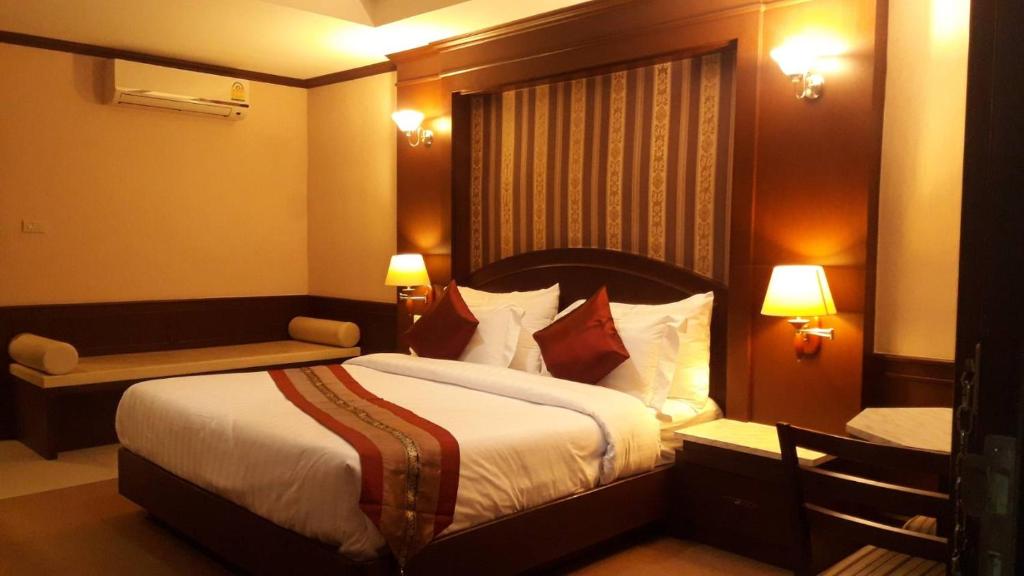 The Lion King Hotel Udonthani photo 2