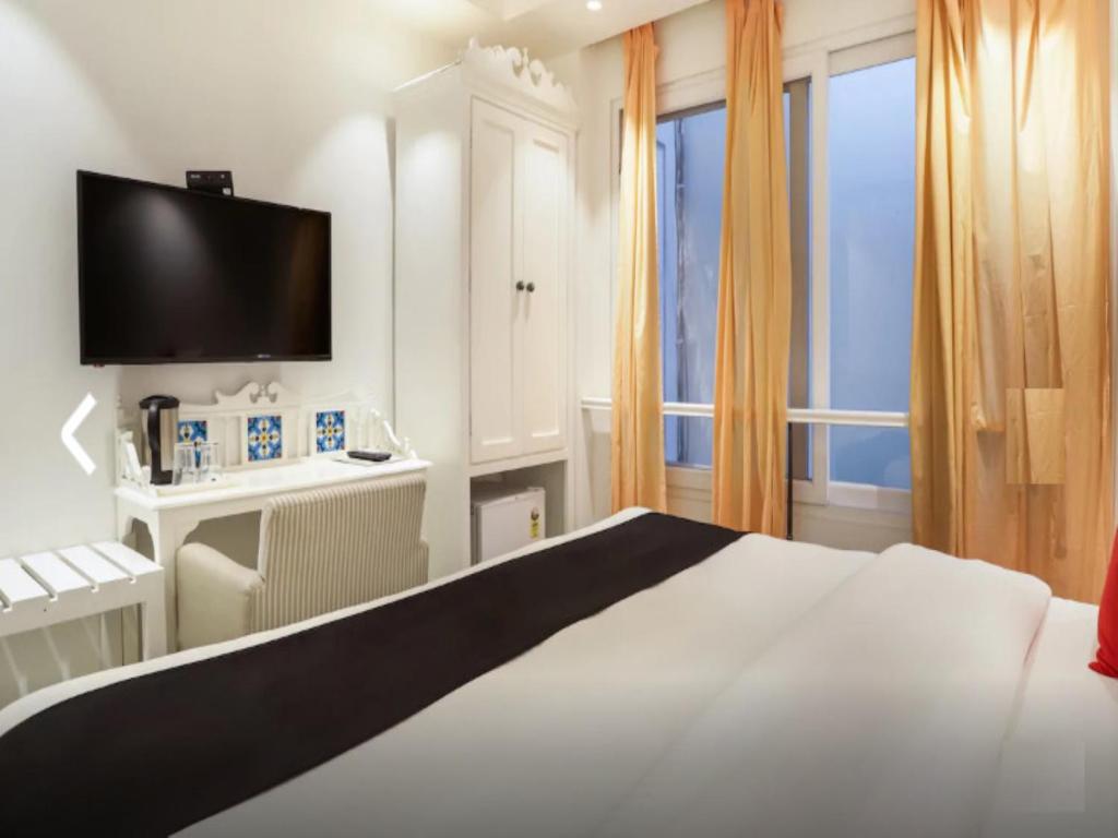 Двухместный (Двухместный номер Делюкс с 1 кроватью), Hotel Pinky Villa - 5 mins from New Delhi Railway Station