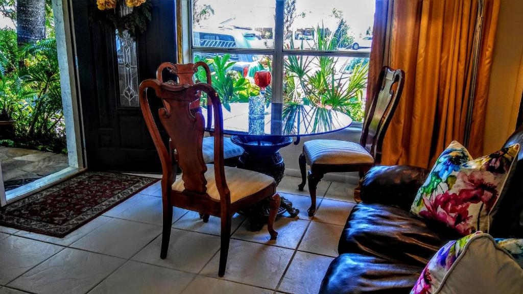 Boca Ciega Bay Apartment image