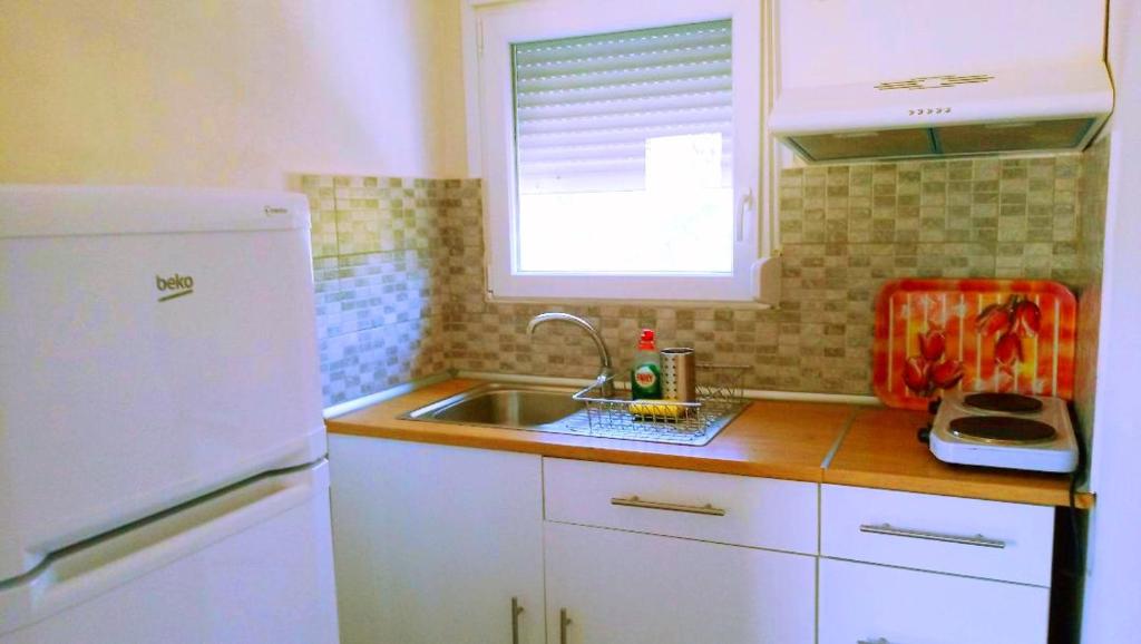 Cristi Apartments photo 1