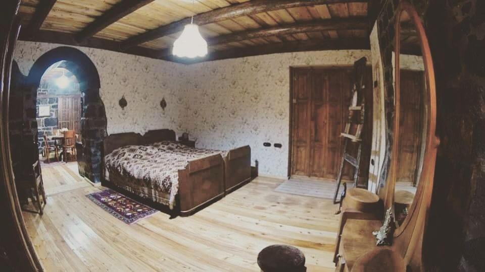 Hye Aspet Հայ Ասպետ photo 3