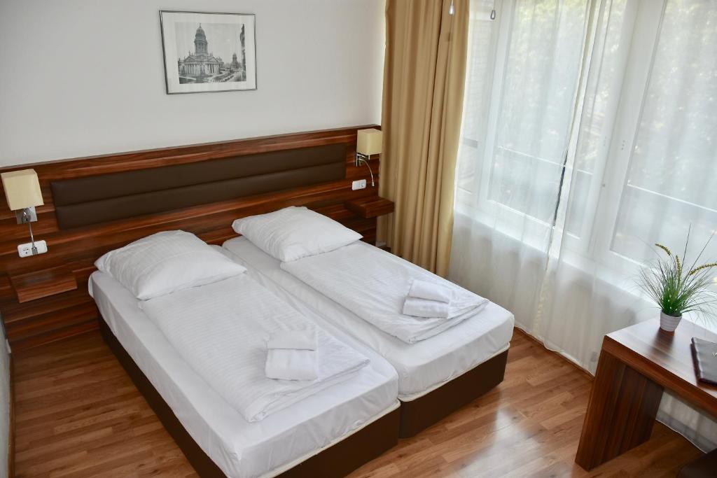 Трехместный (Трехместный номер «Комфорт»), Aparthotel Marcié am Nollendorfplatz