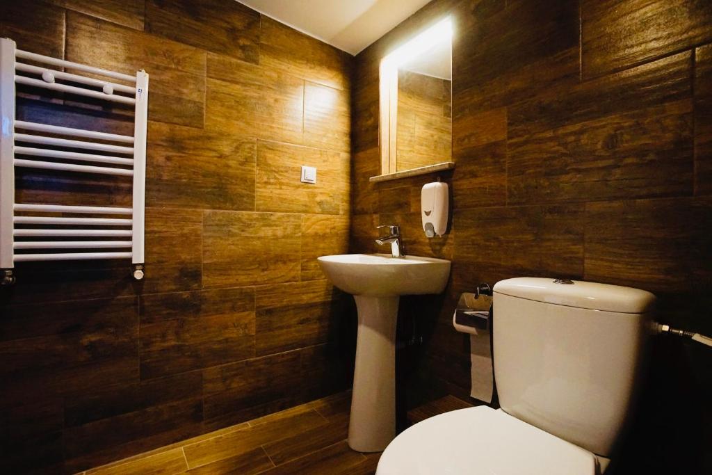Двухместный (Двухместный номер с 2 отдельными кроватями), Byzanthin Hostel