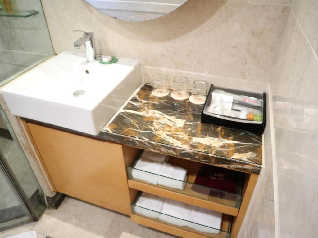Апартаменты (Two-Bedroom Apartment - 3 breakfast), Dan Executive Apartment
