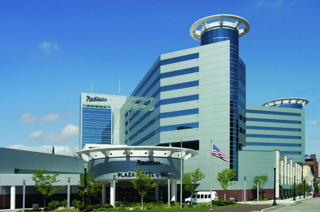 Radisson Plaza Hotel at Kalamazoo Center image