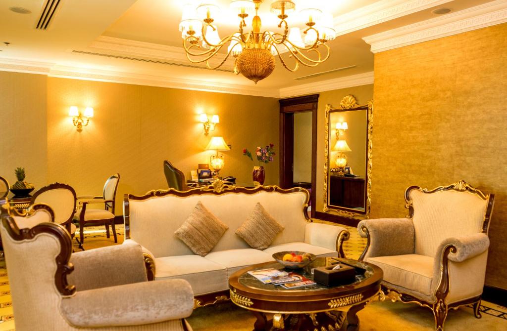 Двухместный (Люкс«Амбассадор» с 1 спальней), Отель Grand Excelsior Hotel Al Barsha