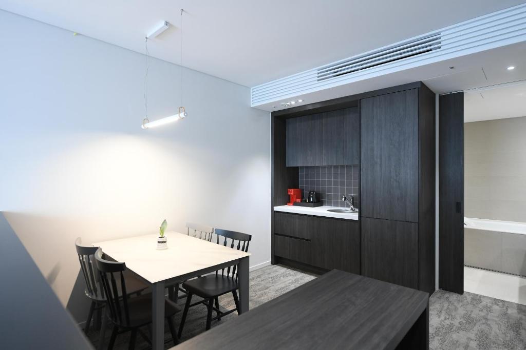 Orakai Daehakro Hotel, BW Signature Collection Room Type - Residence Suite