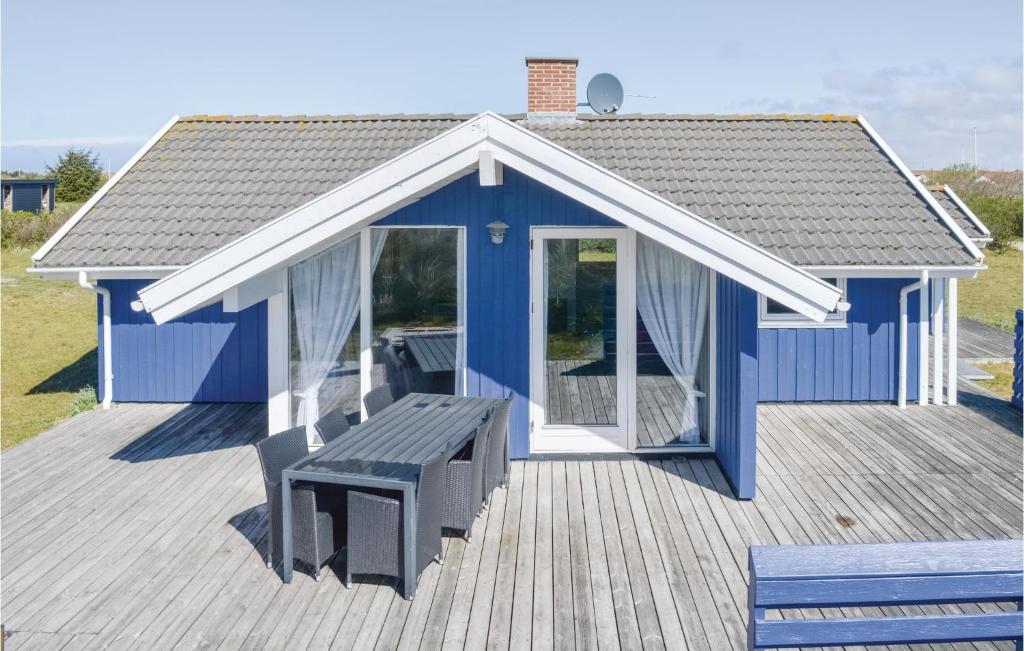 Beautiful Home In Ringkbing With 3 Bedrooms