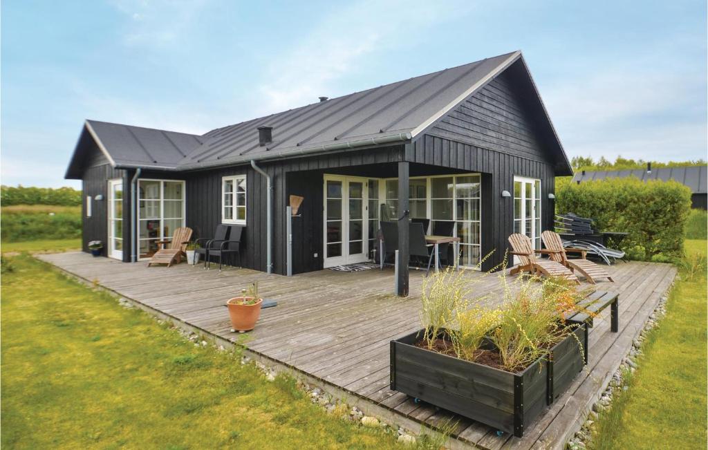 Nice Home In Nysted With 3 Bedrooms, Sauna And Wifi