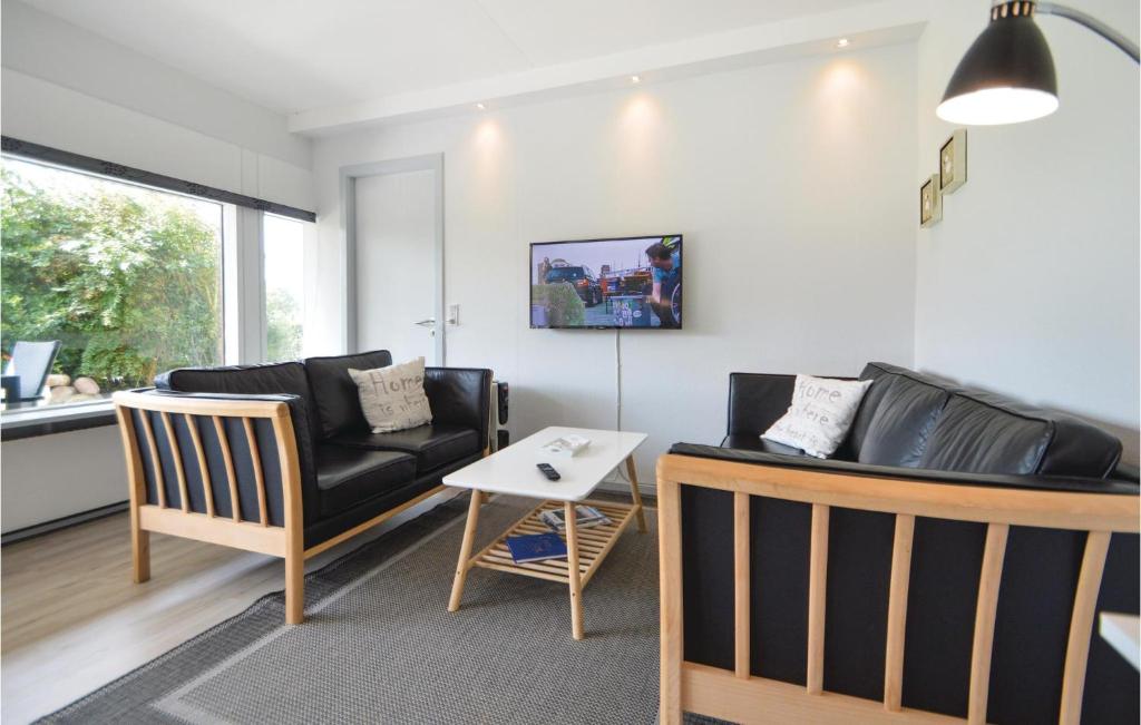 Awesome Home In Bredebro With 3 Bedrooms And Wifi photo 2