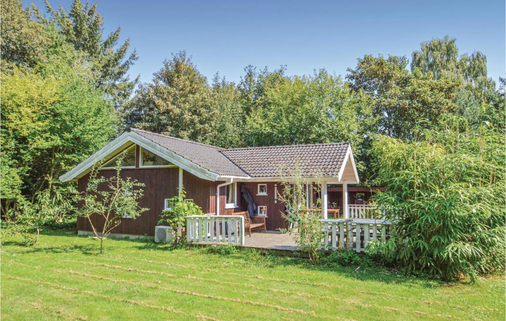 Amazing Home In Lundby With 3 Bedrooms, Sauna And Wifi photo 3