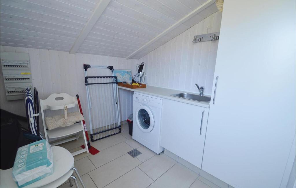 Amazing Home In Rdby With 4 Bedrooms, Sauna And Wifi photo 1