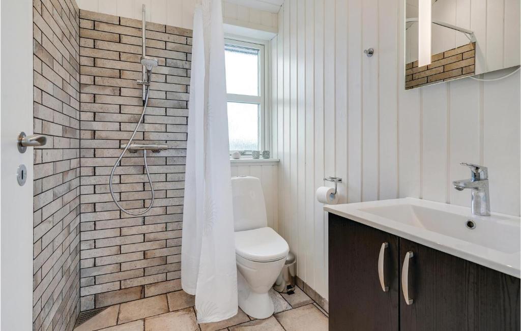 Awesome Home In Nordborg With 3 Bedrooms, Sauna And Wifi photo 1