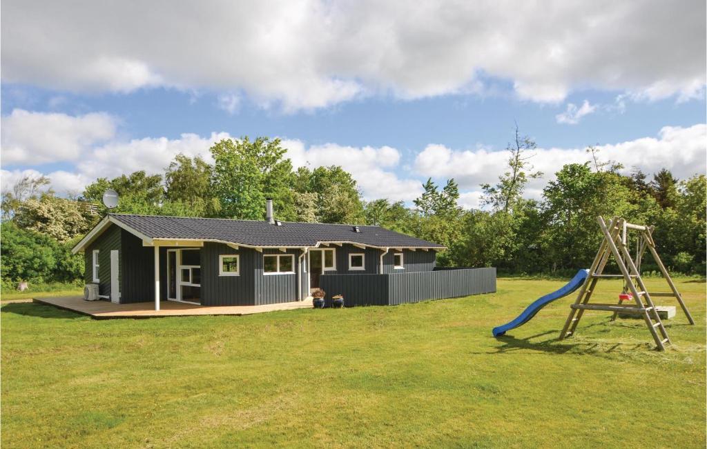 Nice Home In Roslev With 3 Bedrooms, Sauna And Wifi