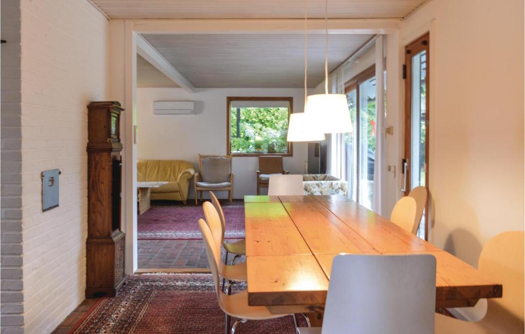 Beautiful Home In Grsted With 4 Bedrooms, Wifi And Outdoor Swimming Pool photo 3